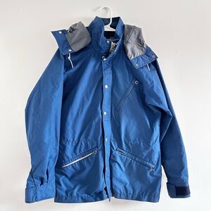 Vintage 80’s The North Face Men's Blue and Gray Raincoat Gore Tex shell